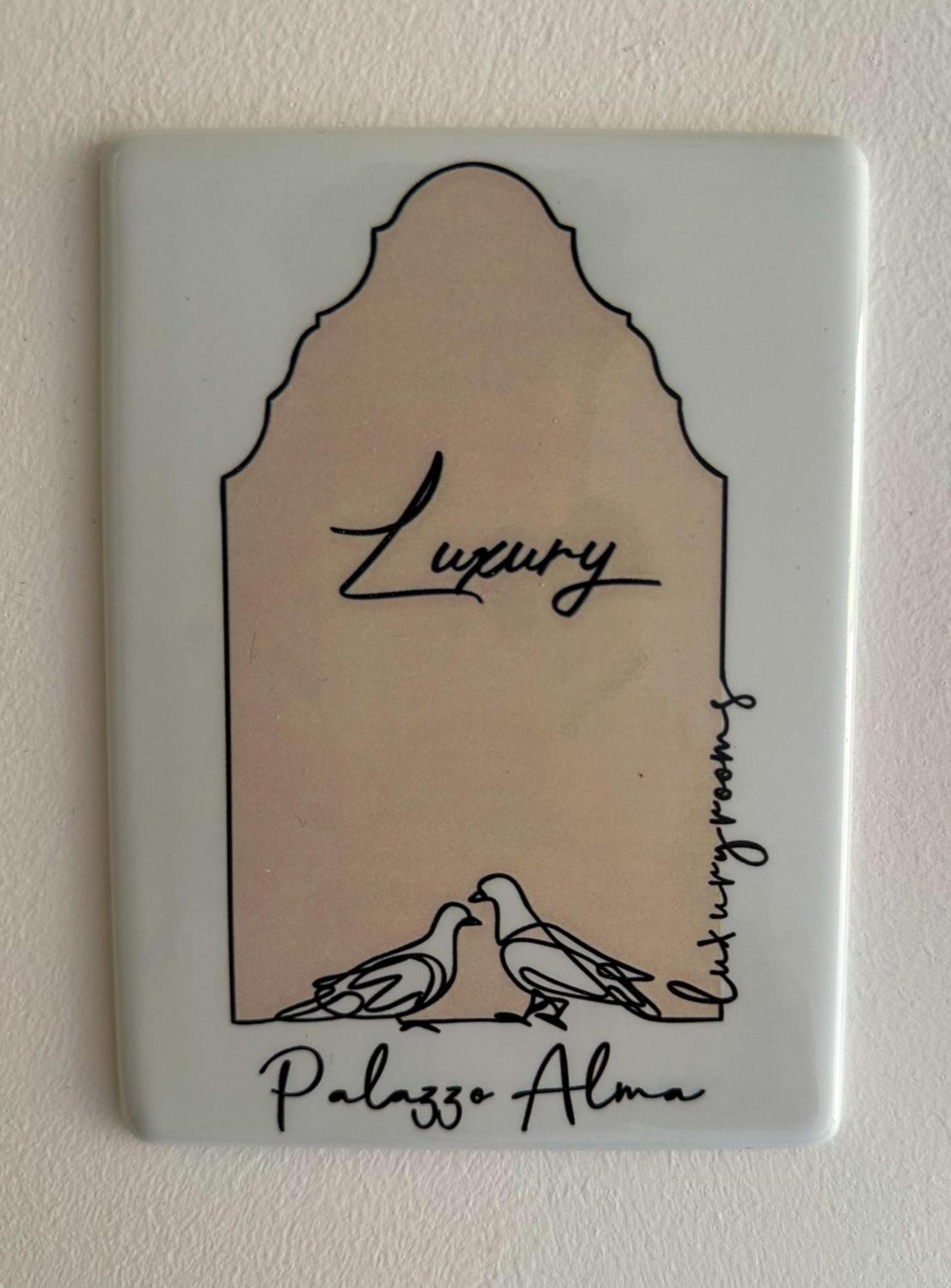 Palazzo Alma Luxury Rooms Casarano Luaran gambar