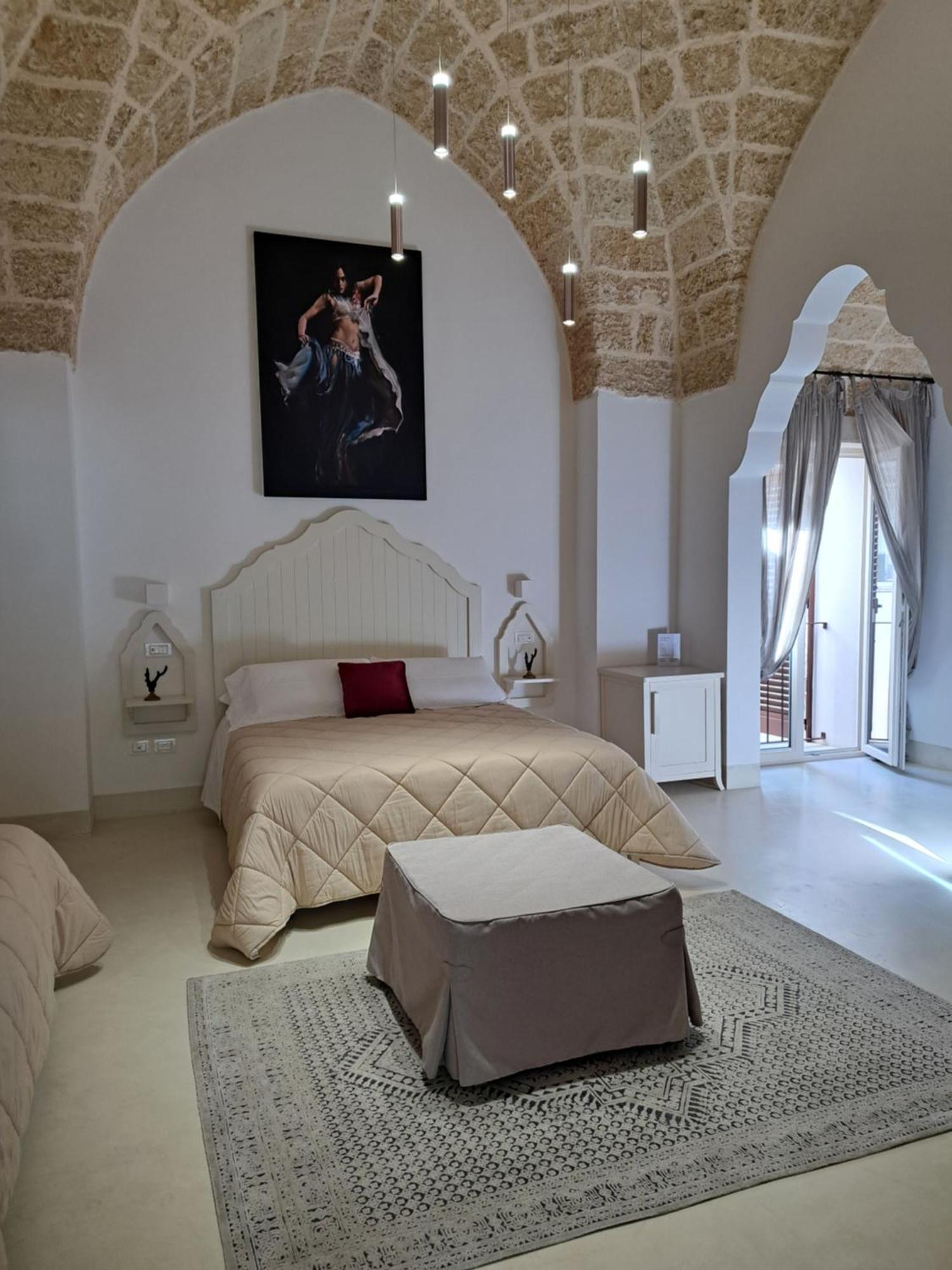 Palazzo Alma Luxury Rooms Casarano Luaran gambar