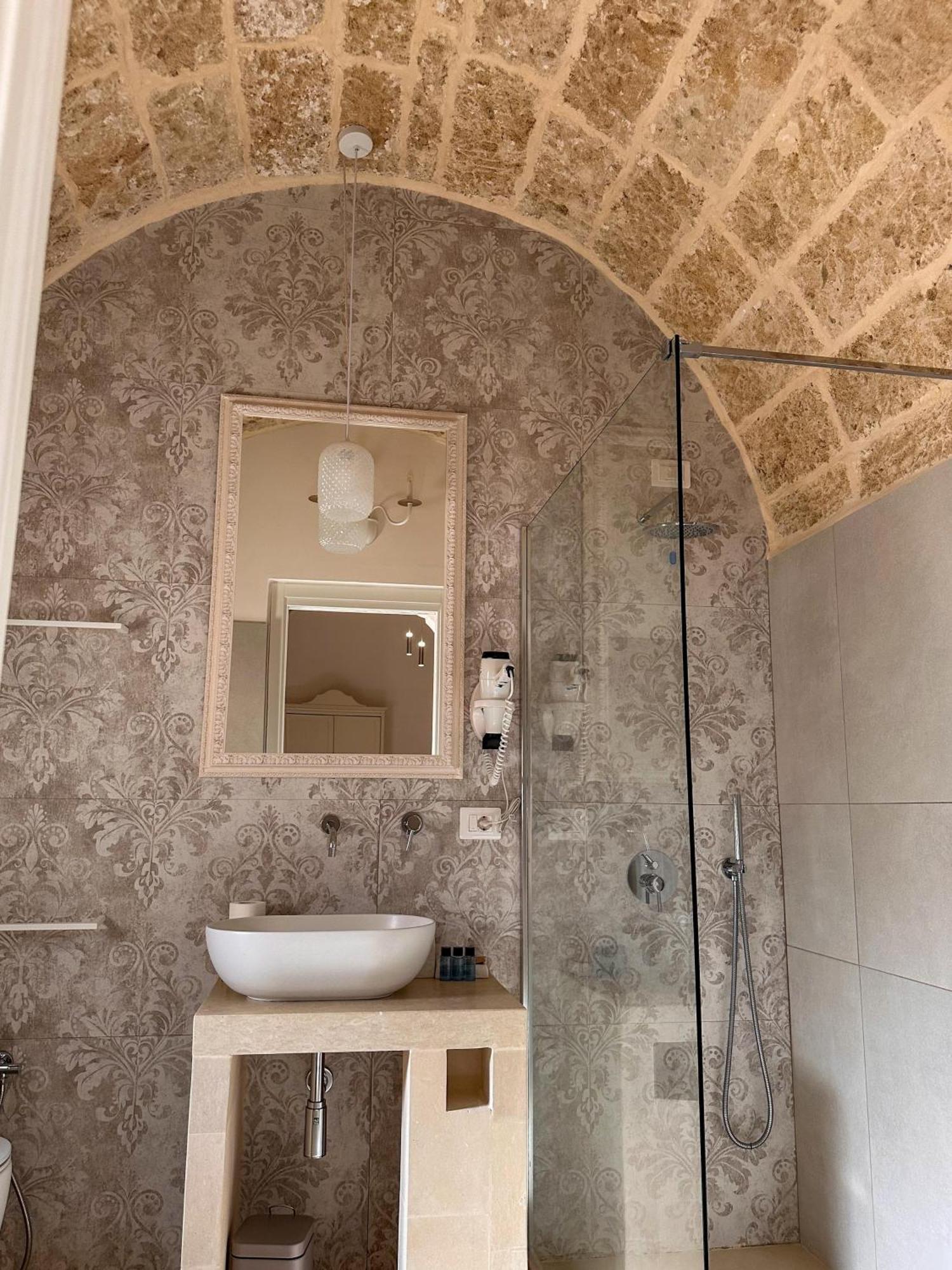 Palazzo Alma Luxury Rooms Casarano Luaran gambar