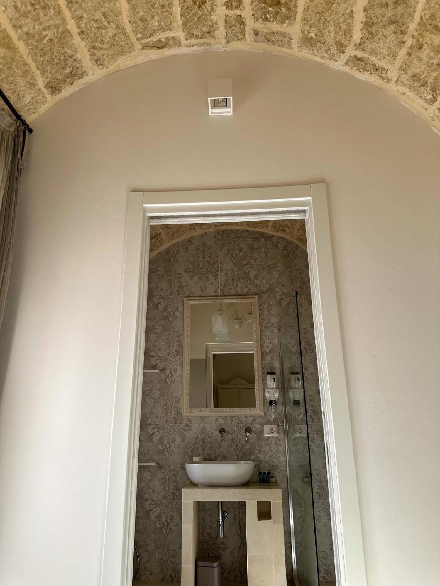 Palazzo Alma Luxury Rooms Casarano Luaran gambar