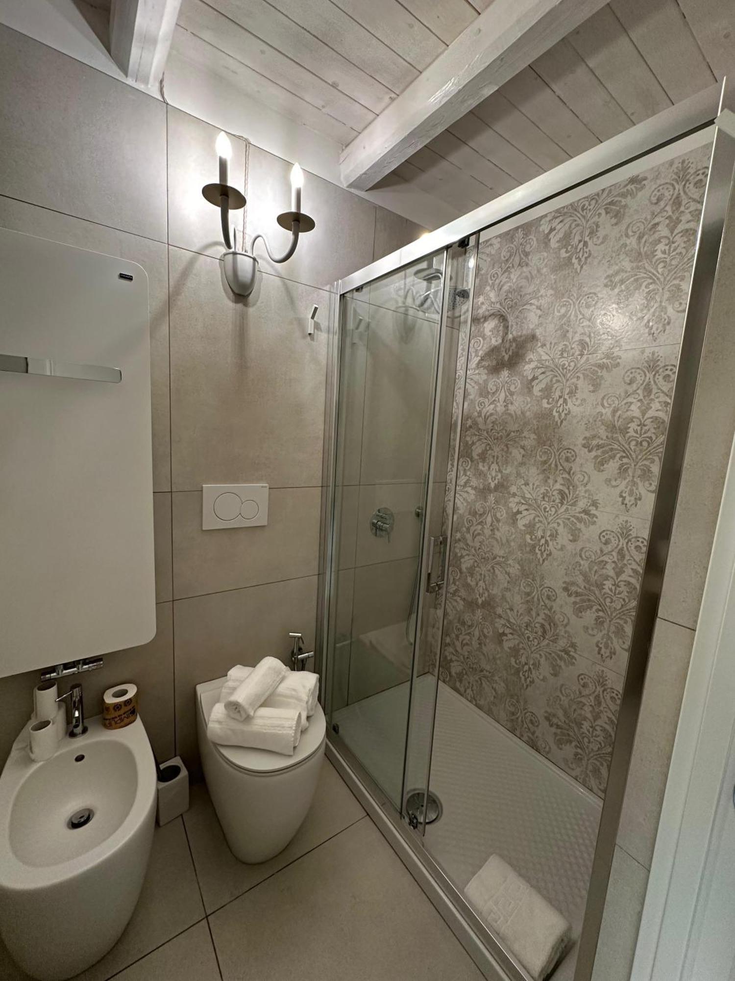 Palazzo Alma Luxury Rooms Casarano Luaran gambar