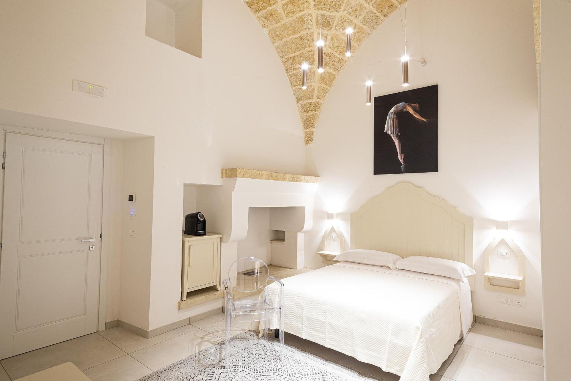 Palazzo Alma Luxury Rooms Casarano Luaran gambar