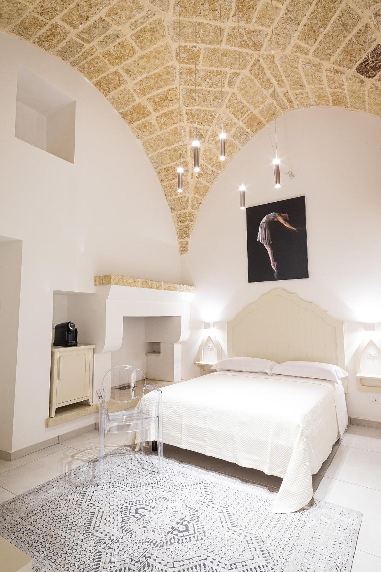Palazzo Alma Luxury Rooms Casarano Luaran gambar